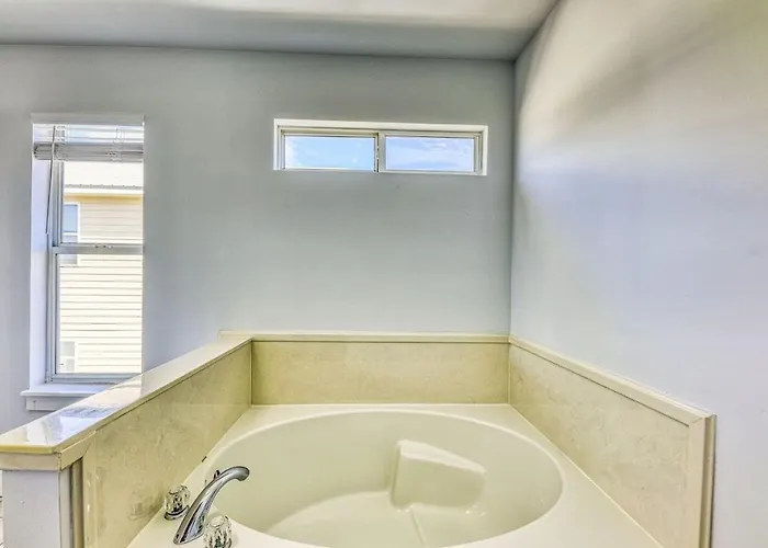 For Fox Sake - Freshly Remodeled 6br/6ba With A Pool! Apartment Gulf Shores
