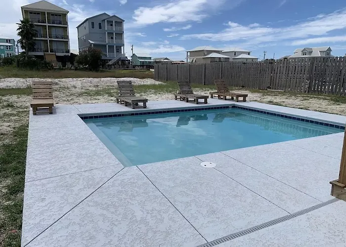 Apartment For Fox Sake - Freshly Remodeled 6br/6ba With A Pool!