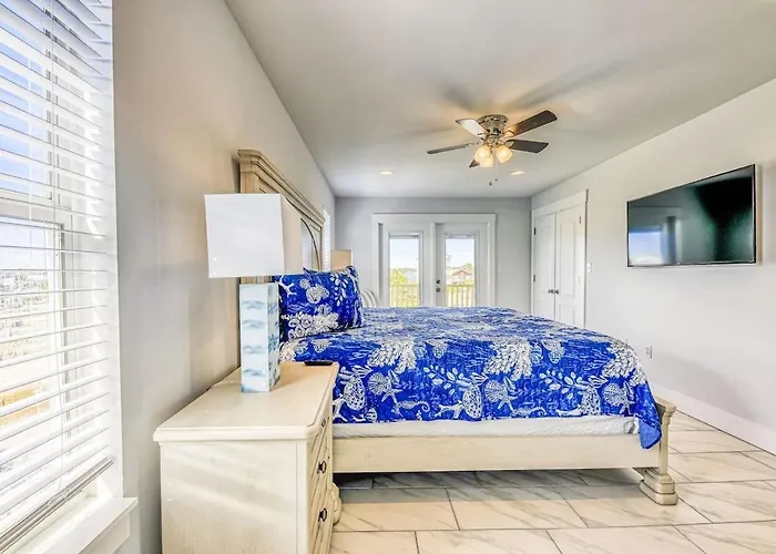 Apartment For Fox Sake - Freshly Remodeled 6br/6ba With A Pool! Gulf Shores