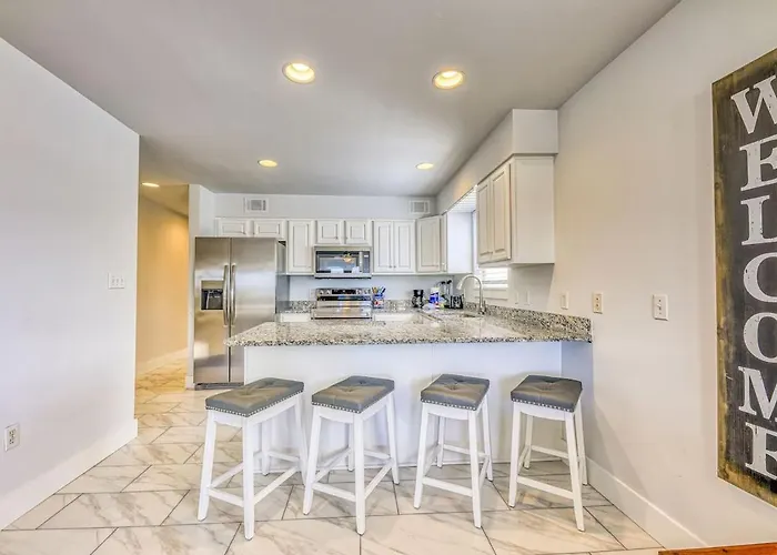 For Fox Sake - Freshly Remodeled 6br/6ba With A Pool! Gulf Shores