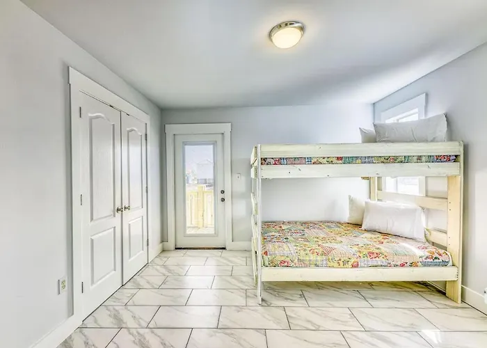 Apartment For Fox Sake - Freshly Remodeled 6br/6ba With A Pool! Gulf Shores